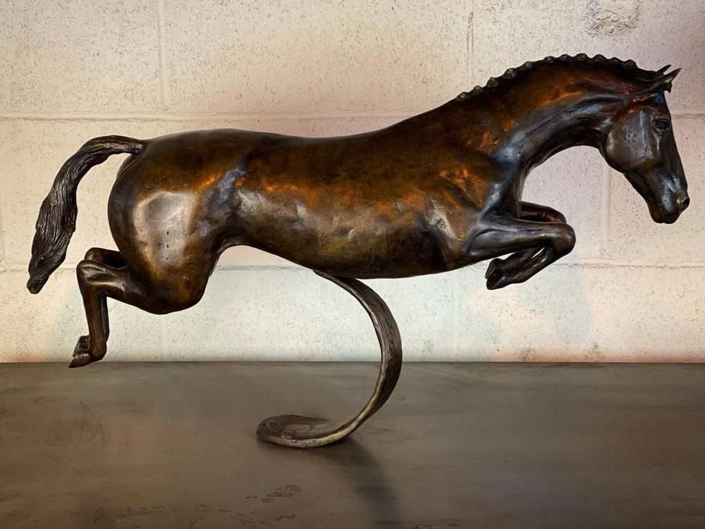 Racing Horse Sculptor side angle